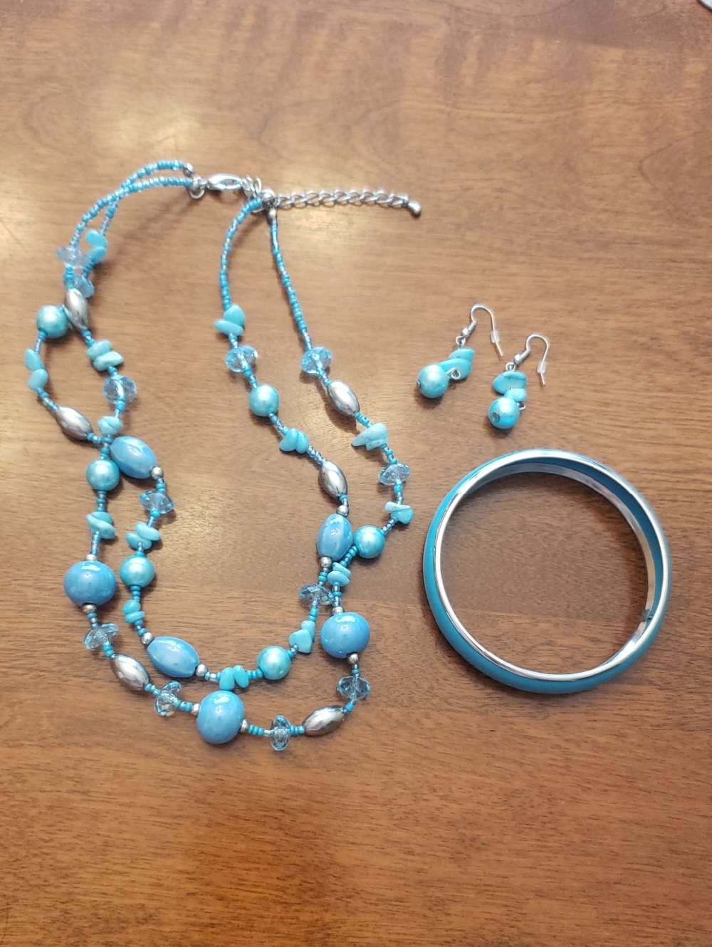 Turquoise Multi-Strand Beaded Necklace with Matching Earrings and Bangle